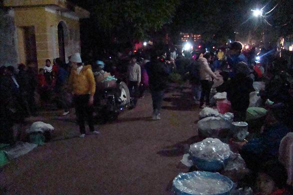 Chợ Âm Dương làng Xuân Ổ