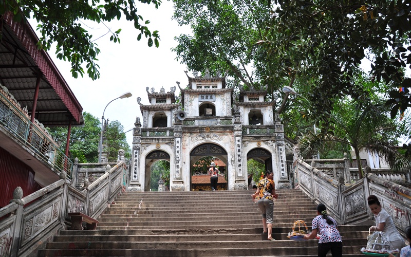 Đền Bà Chúa Kho