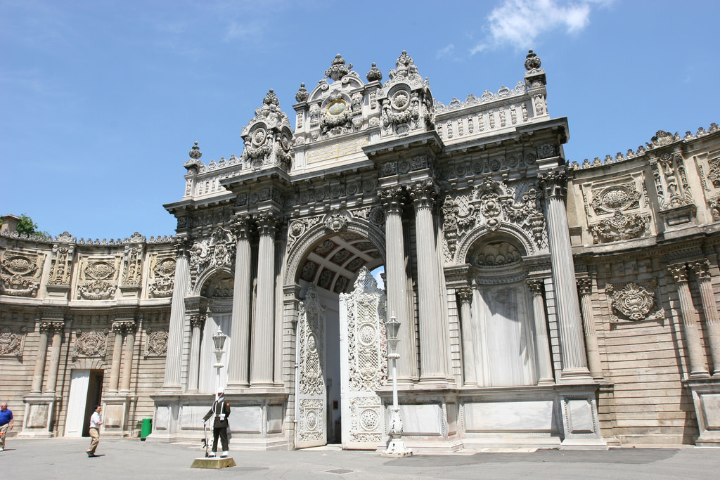 Cung điện Dolmabahce