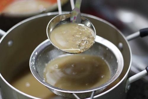 Cách sử dụng nước cốt cua đồng