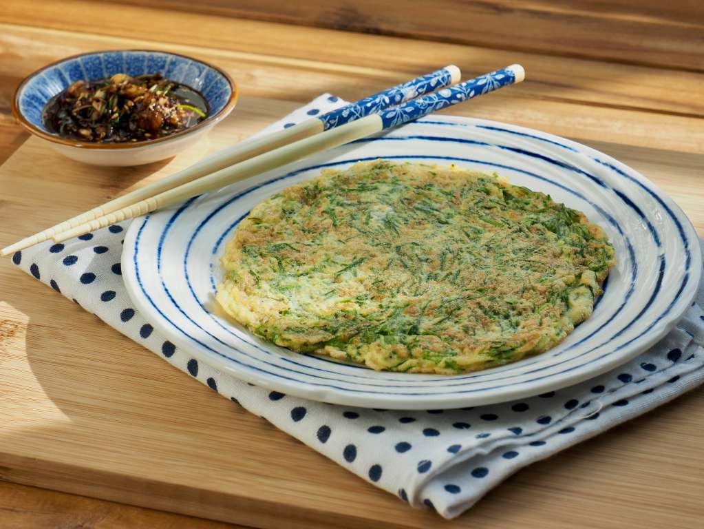 Trứng ngỗng Đúc lá hẹ