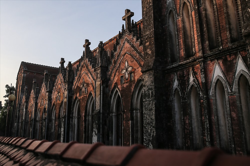 Kiến trúc độc đáo của nhà thờ Sở Kiện