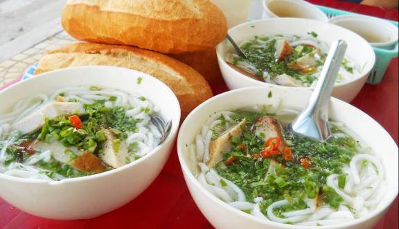 Bánh canh chả cá