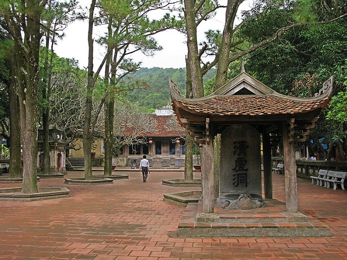 Di tích côn sơn
