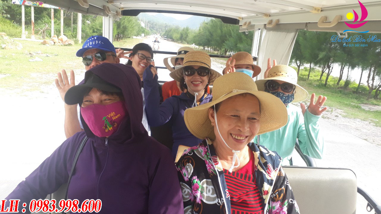 Du lịch quan lạn