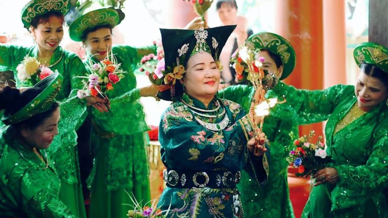 Cô Ngọc Bạch Mai